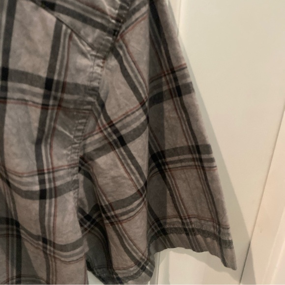 Harley Davidson Shirt Men’s Size M Casual Button Down Gray Plaid Short Sleeve - Picture 13 of 14